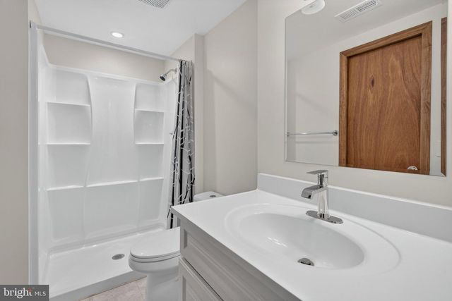 6409 FALLEN OAK CT, Bethesda, MD 20817