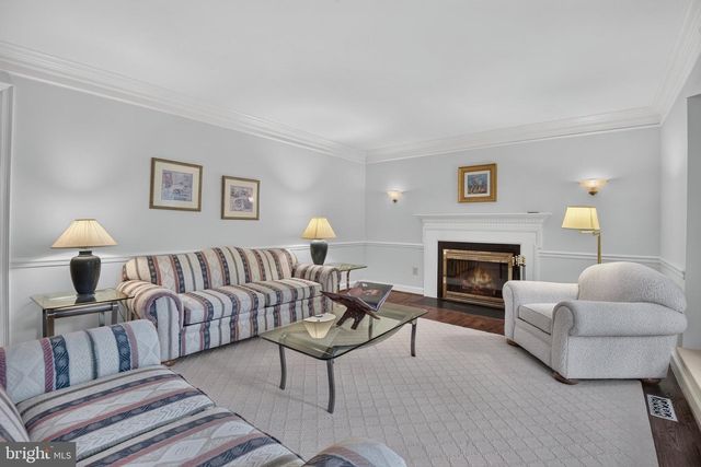 6409 FALLEN OAK CT, Bethesda, MD 20817