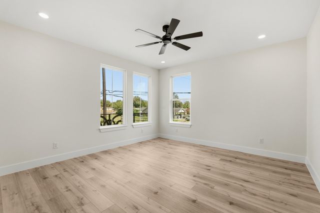 16654 Laurelwood Drive, Channelview, TX 77530