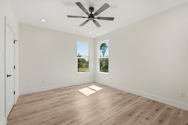 16654 Laurelwood Drive, Channelview, TX 77530