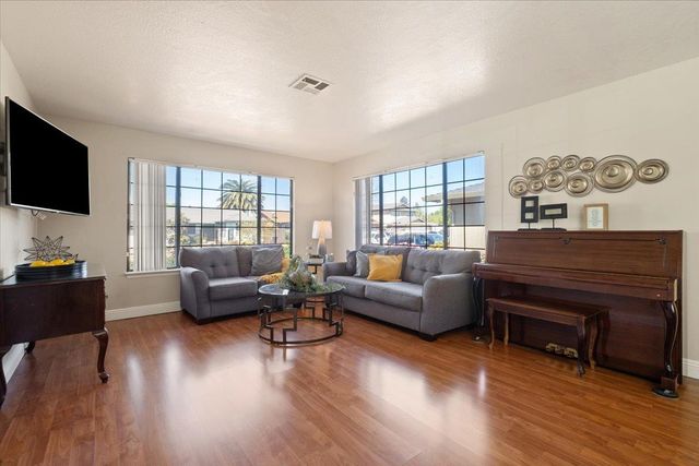 7412 Southfield Way, Stockton, CA 95207