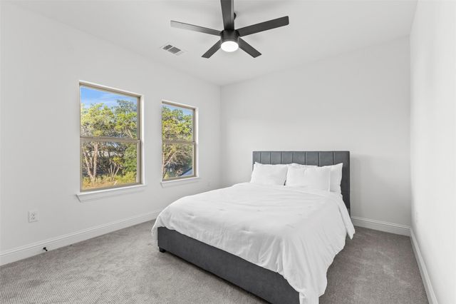4902 Country Club DR, Lago Vista, TX 78645