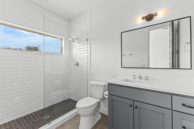 4902 Country Club DR, Lago Vista, TX 78645