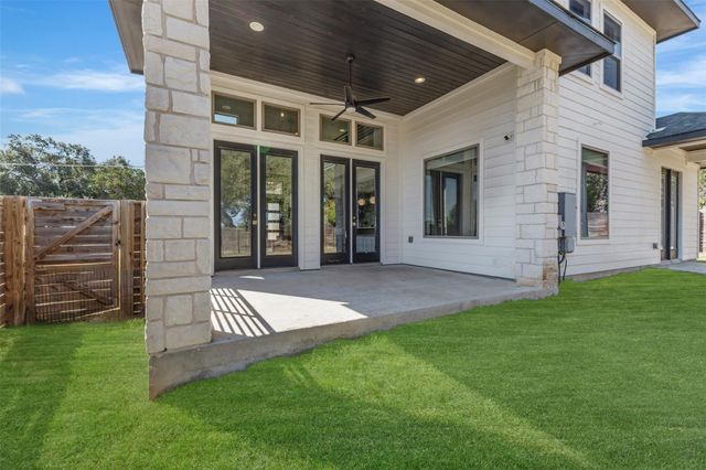 4902 Country Club DR, Lago Vista, TX 78645