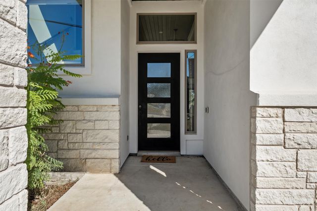 4902 Country Club DR, Lago Vista, TX 78645