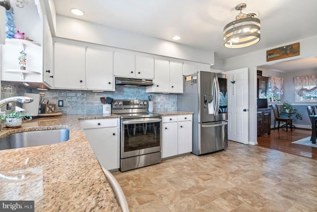 5112 S CHURCH ST, Manchester, MD 21102