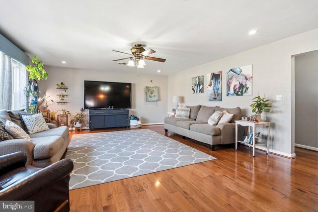 5112 S CHURCH ST, Manchester, MD 21102