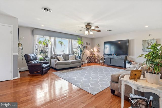 5112 S CHURCH ST, Manchester, MD 21102