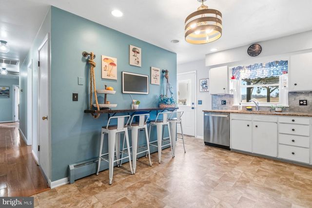 5112 S CHURCH ST, Manchester, MD 21102