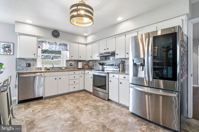 5112 S CHURCH ST, Manchester, MD 21102