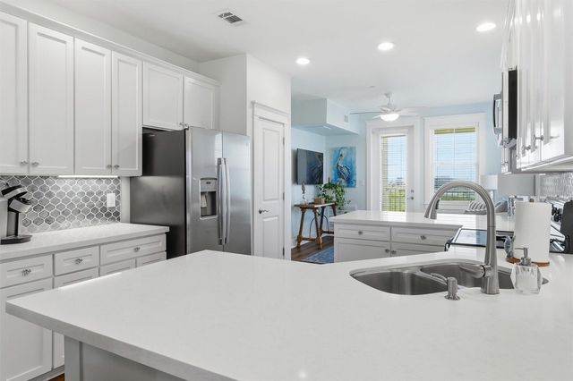 4241 Pointe West Drive 301, Galveston, TX 77554