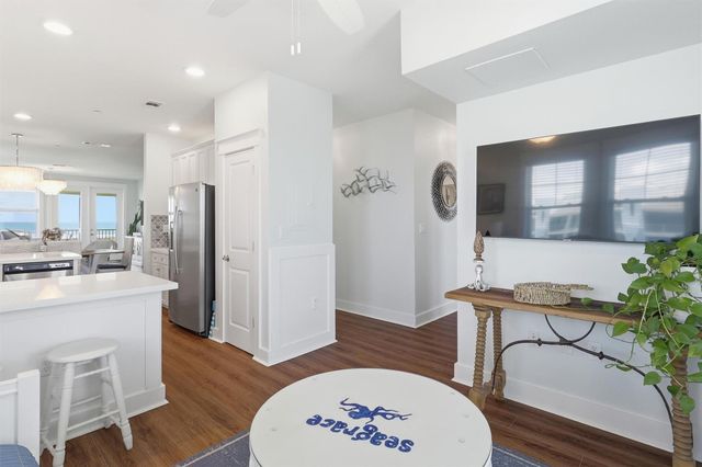 4241 Pointe West Drive 301, Galveston, TX 77554