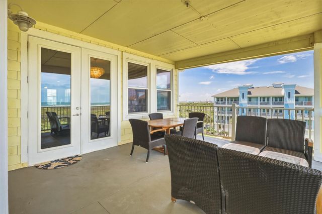 4241 Pointe West Drive 301, Galveston, TX 77554