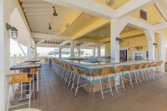 4241 Pointe West Drive 301, Galveston, TX 77554