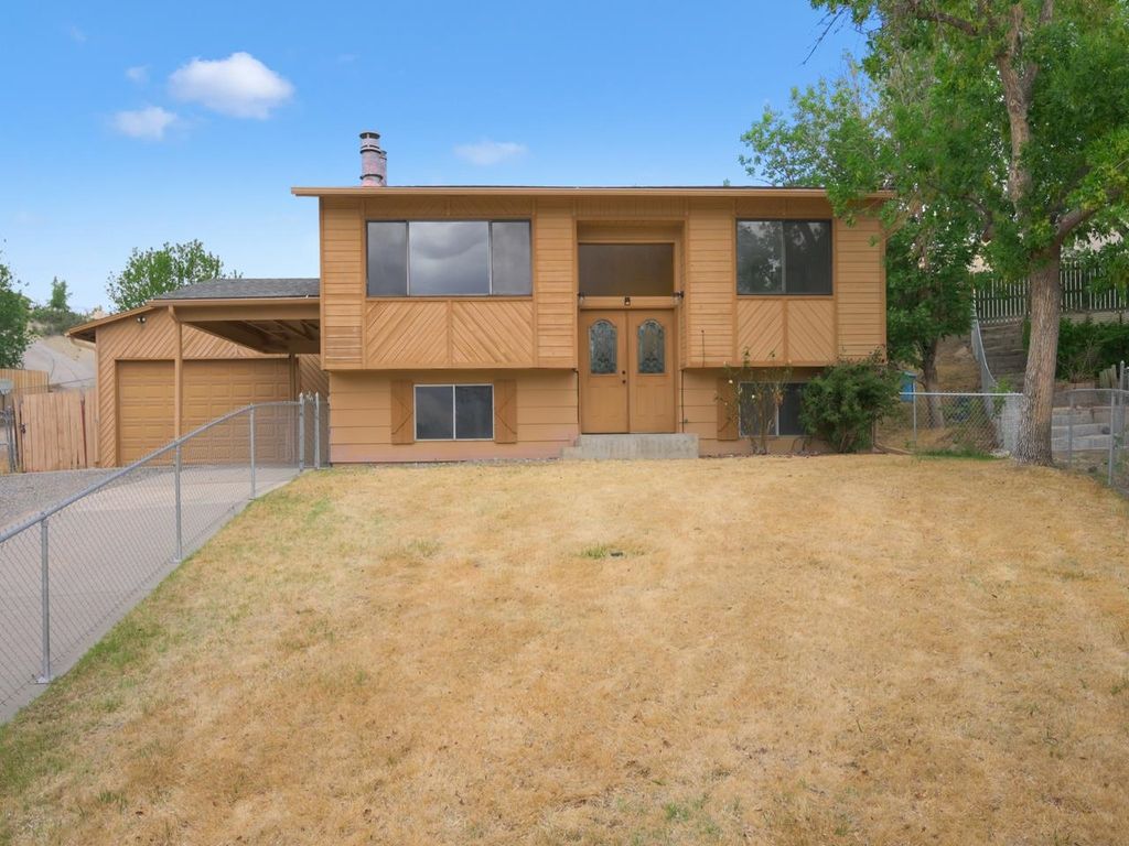 2808 Bookcliff Avenue, Grand Junction, CO 81501