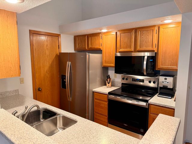4906 GALENA DR, Rapid City, SD 57702
