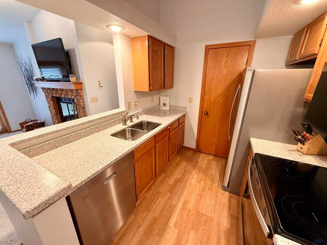 4906 GALENA DR, Rapid City, SD 57702