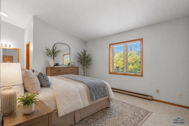 4906 GALENA DR, Rapid City, SD 57702