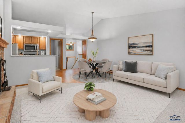 4906 GALENA DR, Rapid City, SD 57702