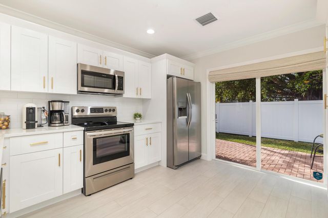 3805 Russell Avenue, West Palm Beach, FL 33405