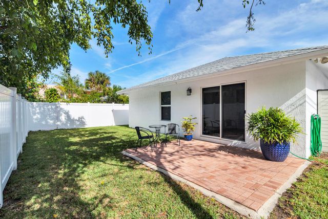 3805 Russell Avenue, West Palm Beach, FL 33405