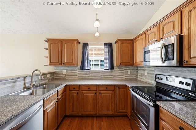 71 Sunwatch Drive, Huntington, WV 25705