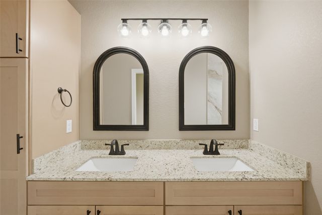1311 Lone Pine Way, Killeen, TX 76543