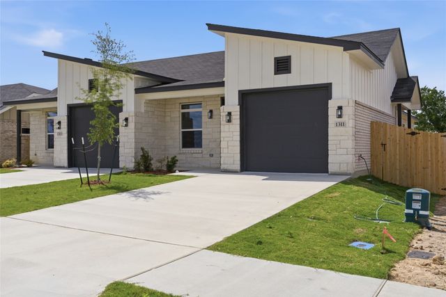 1311 Lone Pine Way, Killeen, TX 76543