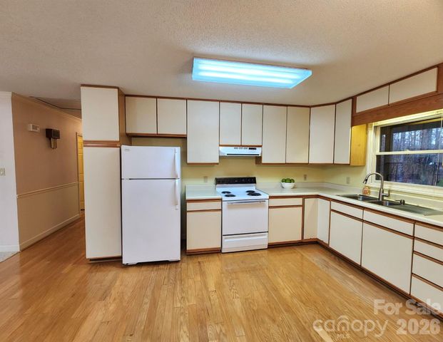 2919 Teton Drive, Newton, NC 28658