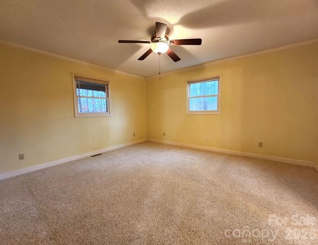 2919 Teton Drive, Newton, NC 28658