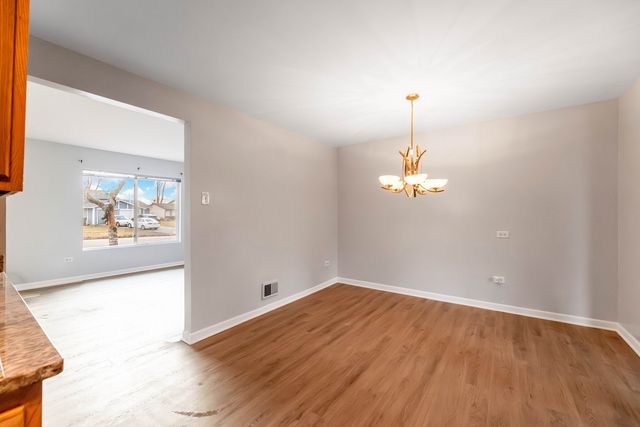 1044 Samson Drive, University Park, IL 60484