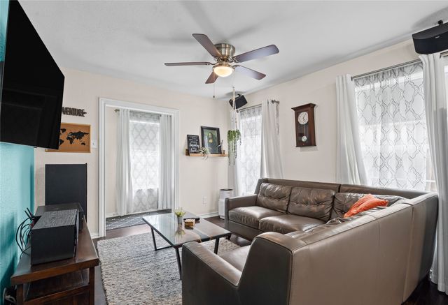 4204 Geddes Avenue, Fort Worth, TX 76107
