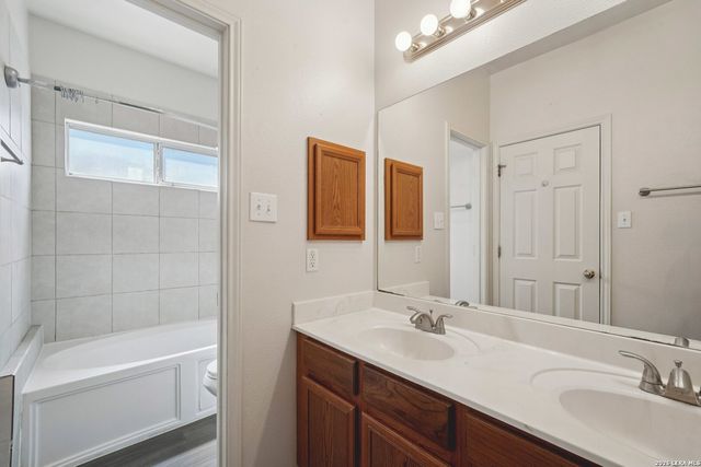 5386 Chestnut View, San Antonio, TX 78247