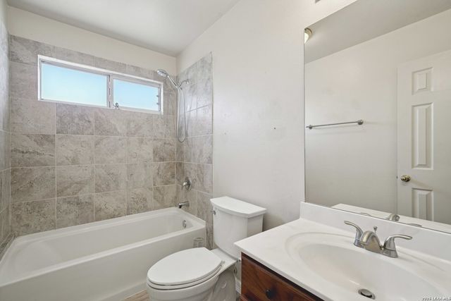 5386 Chestnut View, San Antonio, TX 78247