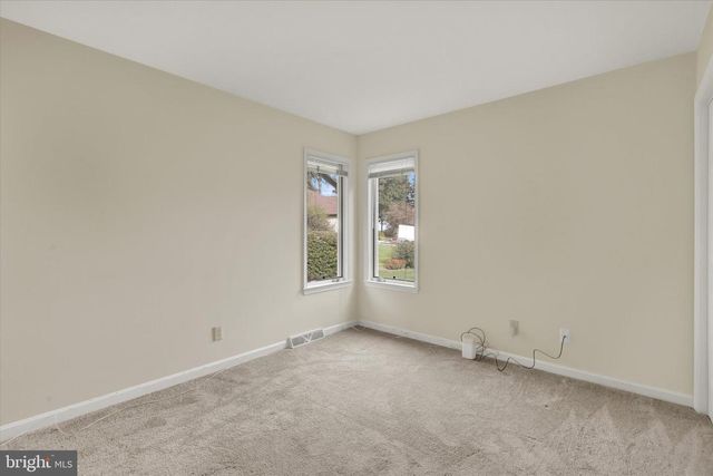 6049 GREENBRIAR TER, Fayetteville, PA 17222