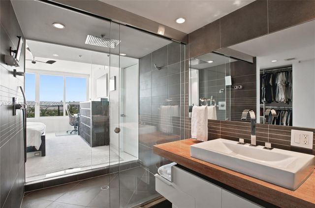 2155 Washington Ct 504, Miami Beach, FL 33139
