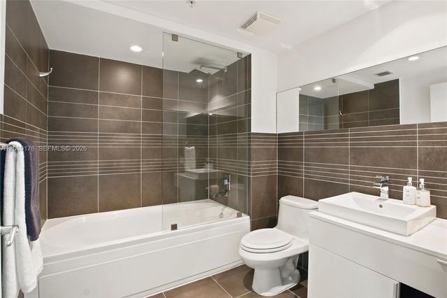2155 Washington Ct 504, Miami Beach, FL 33139