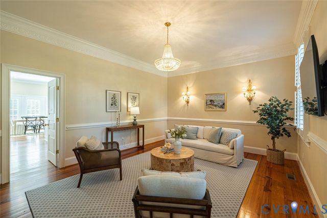 516 Gaslight Dr, Henrico, VA 23229