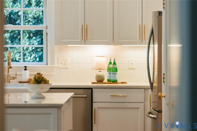 516 Gaslight Dr, Henrico, VA 23229