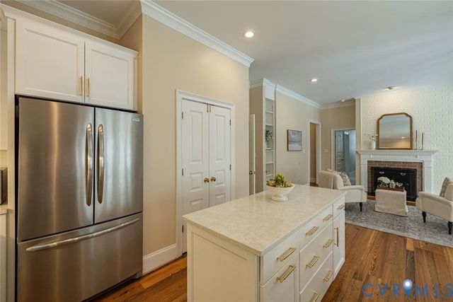516 Gaslight Dr, Henrico, VA 23229