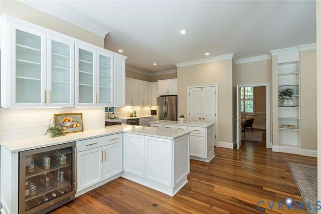516 Gaslight Dr, Henrico, VA 23229