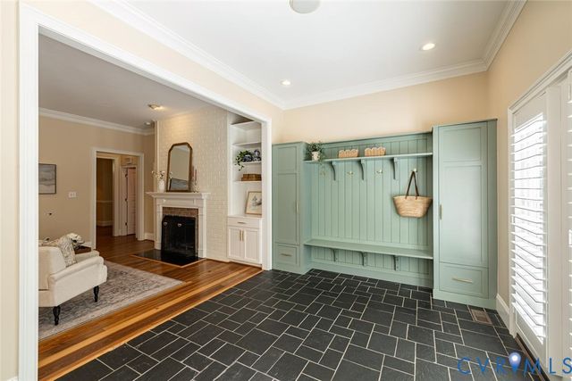 516 Gaslight Dr, Henrico, VA 23229