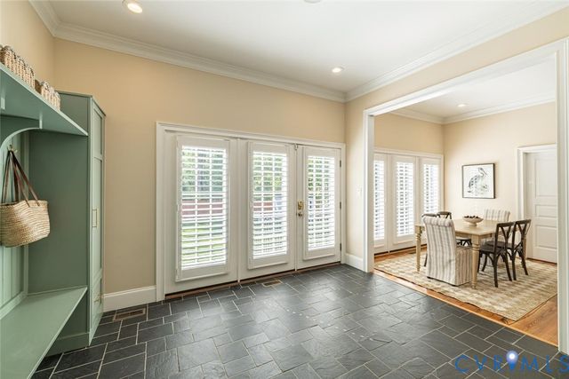 516 Gaslight Dr, Henrico, VA 23229