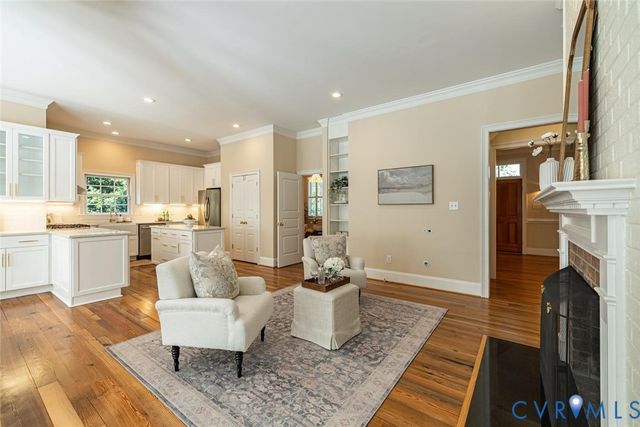 516 Gaslight Dr, Henrico, VA 23229