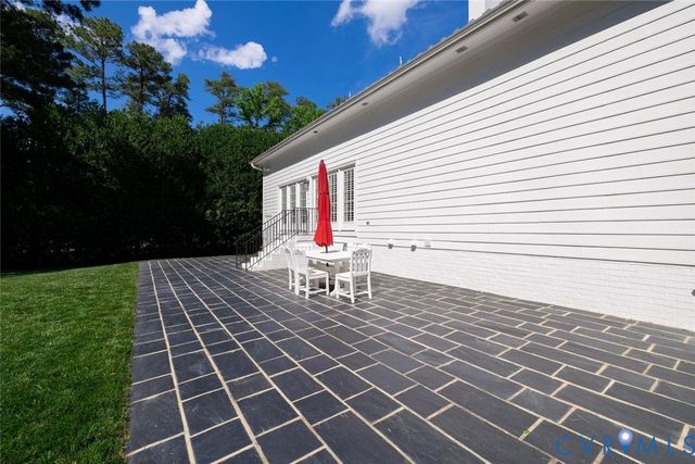 516 Gaslight Dr, Henrico, VA 23229