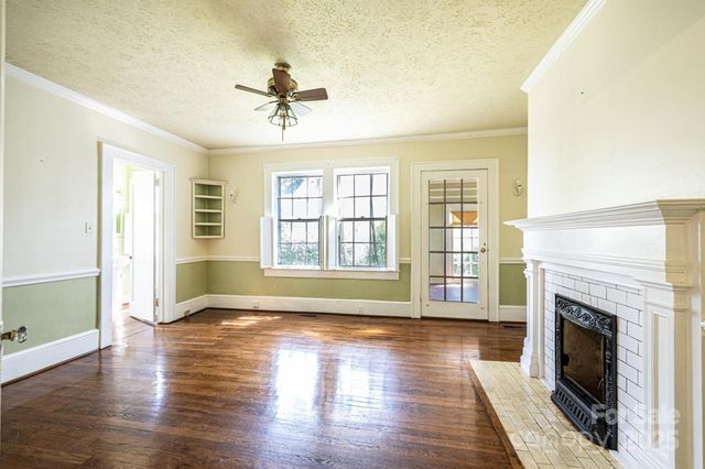 1010 College Avenue SW, Lenoir, NC 28645