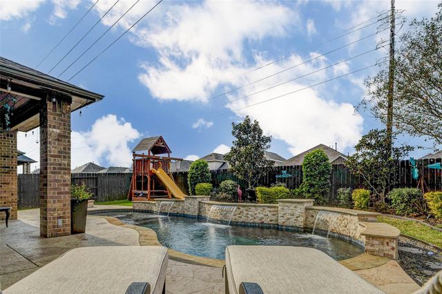 1814 Dominion Heights Lane, Brookshire, TX 77423