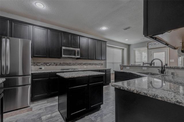 1814 Dominion Heights Lane, Brookshire, TX 77423