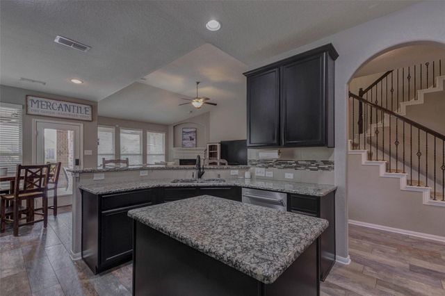 1814 Dominion Heights Lane, Brookshire, TX 77423