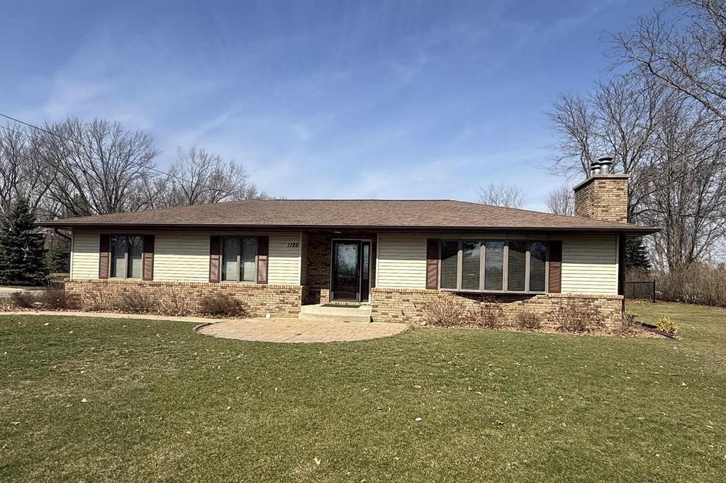 1125 Parkview Drive, Tomah, WI 54660
